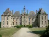 Castillo de Saint-Loup-sur-Thouet - Fachada del castillo en el municipio de Saint-Loup-Lamaire, en el valle de Thouet