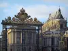 Castillo de Versalles - Puerta de entrada, castillo y capilla real