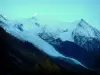 Chamonix-Mont-Blanc - Winter and summer sports resort (climbing capital): from the city, view of the Mont Blanc mountain range