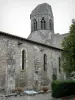 Charroux - Campana truncada torre de la Iglesia de San Juan Bautista