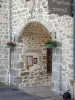 Châtaigneraie cantalienne - Porte médiévale de Marcolès