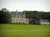 Château de Beauregard - Château, trees and field