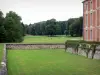 Château de Chamarande - Departmental Domain of Chamarande: facade of the château and moats, view of the park with trees and lawns