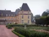 Château de Drée - Château and its gardens; in Curbigny