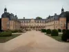 Le château de Pierre-de-Bresse - Guide tourisme, vacances & week-end en Saône-et-Loire