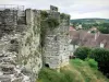 Château-Thierry - La fortificación de la Porte Saint-Jean (restos del antiguo castillo) con vistas al horizonte de la ciudad