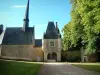 Le château de La Verrerie - Guide tourisme, vacances & week-end dans le Cher