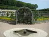 Château de Villandry and gardens - Arbour and fountain (pond) of the vegetable garden