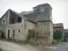 Châteauneuf - Fachadas de piedra del pueblo medieval