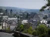 Chinon - Colegiata de San Mexme izquierda, Iglesia de San Esteban y casas de la ciudad