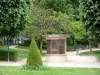Choisy Park - Парковые аллеи в зелени