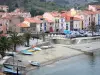 Collioure - Côte Vermeille : plage et façades colorées de Collioure