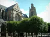 Compiègne - Iglesia de Saint-Jacques y los árboles