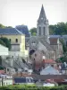 Conflans-Sainte-Honorine - Bell tower of the Saint-Maclou church and houses of the town