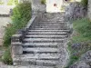 Couvertoirade - Аллея, вымощенная лестницей