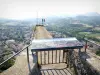 Crest - Donjon de Crest : table d'orientation au sommet de la tour avec panorama sur la vallée de la Drôme