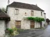 Curemonte - Halle and stone house