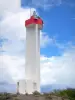 La Désirade - Faro de la punta rayado