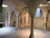 Dijon - Interior de la catedral de Saint-Bénigne: cripta románica