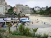 Dinard - Seaside resort of the Emerald Coast: fast food shops, buildings, villas and the Écluse beach