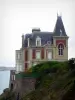Dinard - Seaside resort of the Emerald Coast: villa at the Malouine head point