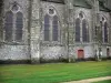 Dol-de-Bretagne - Fachada e janelas da catedral de Saint-Samson