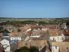 Donjon de Houdan - Vue sur les maisons de la ville depuis le sommet du donjon