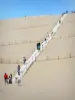 Düne Pilat - Treppe erleichternd den Aufstieg der Düne