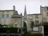 Fontenay-le-Comte - Clocher de l'église Notre-Dame et maisons de la vieille ville