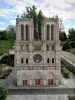 France Miniature - Miniature of Notre Dame Cathedral in Paris