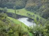 Gargantas del Sioule - Sioule río rodeado de prados y árboles