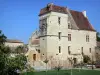 Gontaud-de-Nogaret - Castillo y su jardín