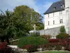 Grande Chartreuse monastery - Correrie of the Grande Chartreuse: cross, garden and monastic building