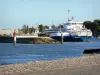 Grave headland - Port-Bloc and Verdon-sur-Mer ferry