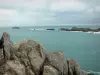 Grouin headland - Cliffs and sea