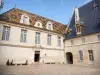 Hospicios de Beaune - Fachadas del Hôtel-Dieu que dan al patio interior