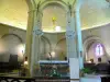 Iglesia de Rieux-Minervois - Dentro de la iglesia románica de Santa María altar