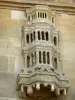 Iglesia de Vouziers - Renacimiento fachada de la Iglesia de San Maurille: Detalle de tallado