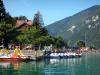 Le lac d'Aiguebelette - Guide tourisme, vacances & week-end en Savoie
