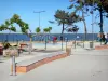 Lago de Hourtin-Carcans - Zona de juegos con vistas al lago, Maubuisson en la ciudad de barras