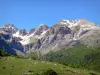 Landscapes of the Béarn - Pyrenees National Park: Pyrenees mountains