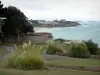 Landscapes of the Brittany coast - Emerald Coast: garden in Dinard with view of the sea and the coast