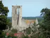 Larchant church - Tourism, holidays & weekends guide in the Seine-et-Marne