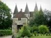 Longpont - Porte fortifiée de l'abbaye flanquée de quatre tourelles, et verdure