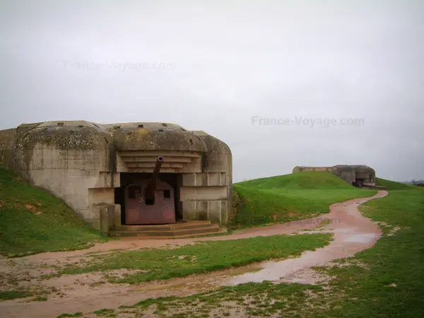 Longues-sur-Mer battery - 4 quality high-definition images