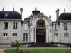 Lons-le-Saunier - Façade de l'établissement thermal (thermes)