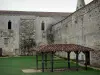 Maillezais abbey - Remains of the Saint-Pierre abbey: convent buildings