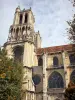 Mantes-la-Jolie collegiate church - Towers of the Notre-Dame collegiate church