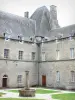 Meymac - Fontaine en Marius Vazeilles museum gehuisvest in het voormalige Benedictijner abdij