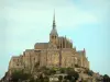 Mont-Saint-Michel - Abbey kerk en abdij gebouwen van de Benedictijner abdij, huizen van de middeleeuwse stad (dorp)